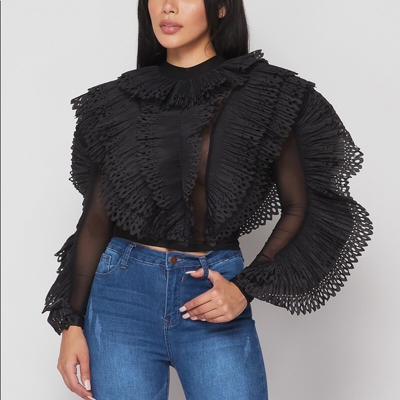 Tops - HOST PICK🎊Gorgeous Ruffle Blouse